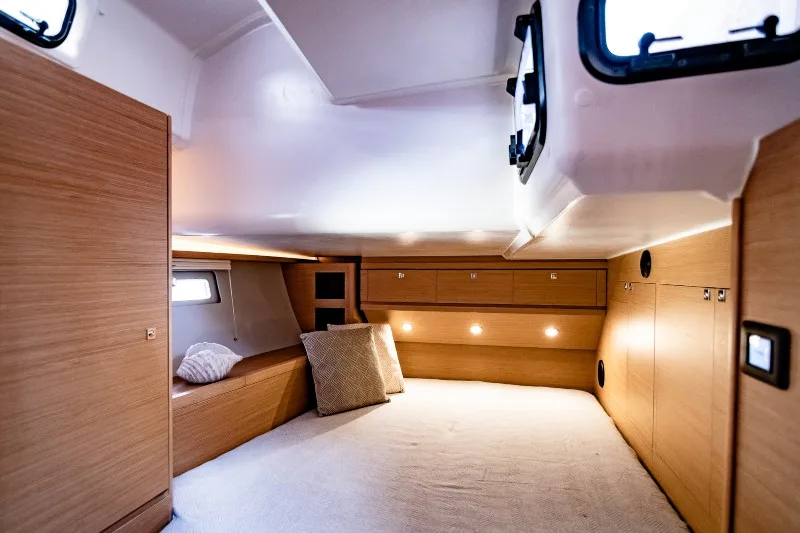 DUFOUR 520 BLUE MOON photo 5