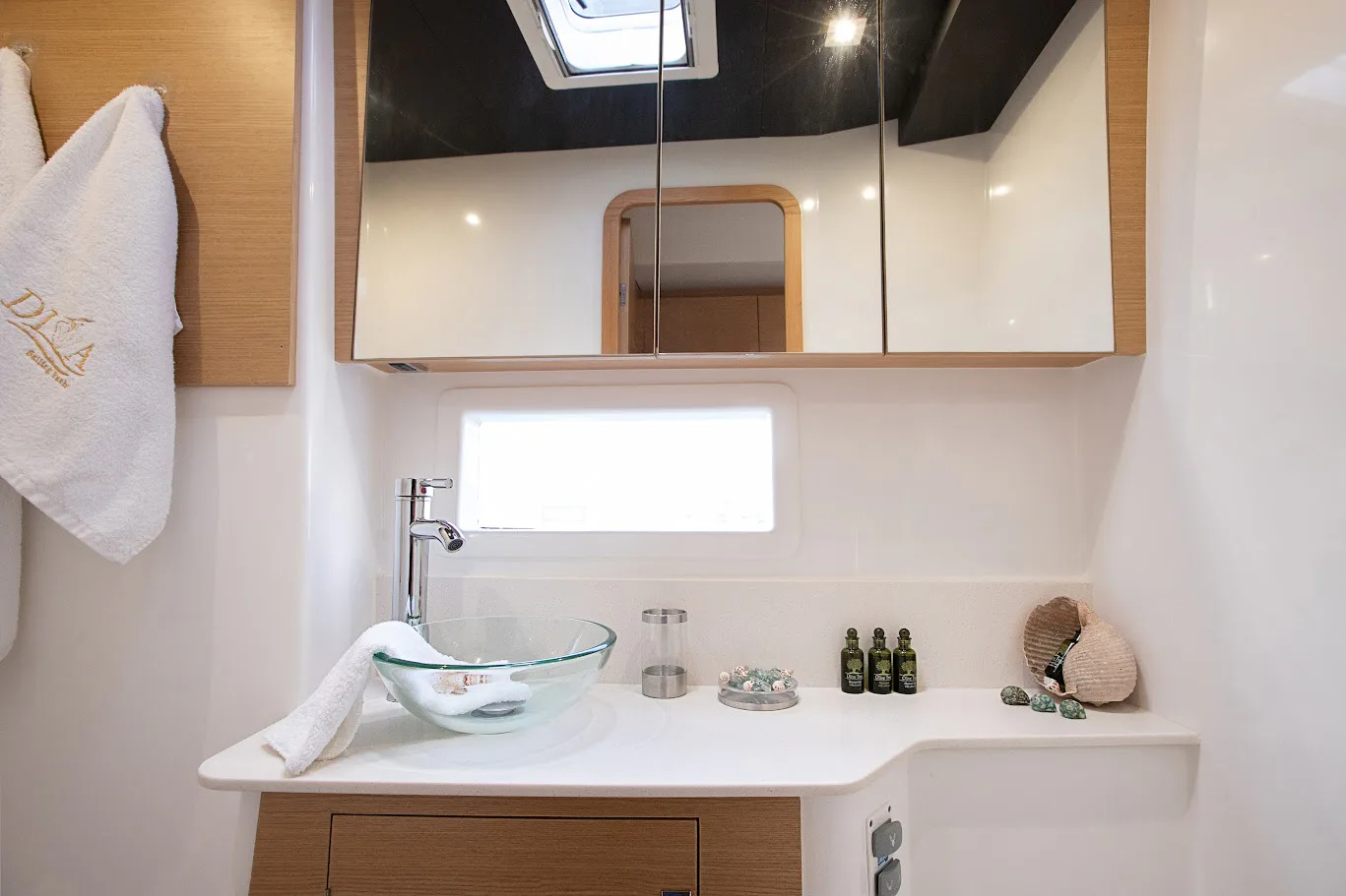 DUFOUR 48 DIVA photo 5
