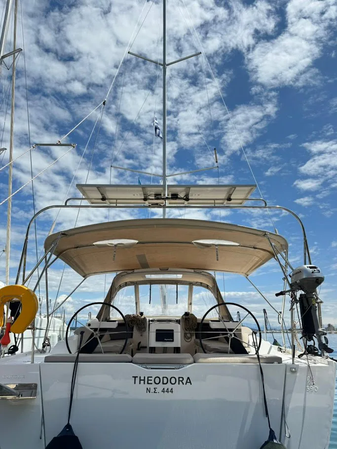 DUFOUR 390 THEODORA