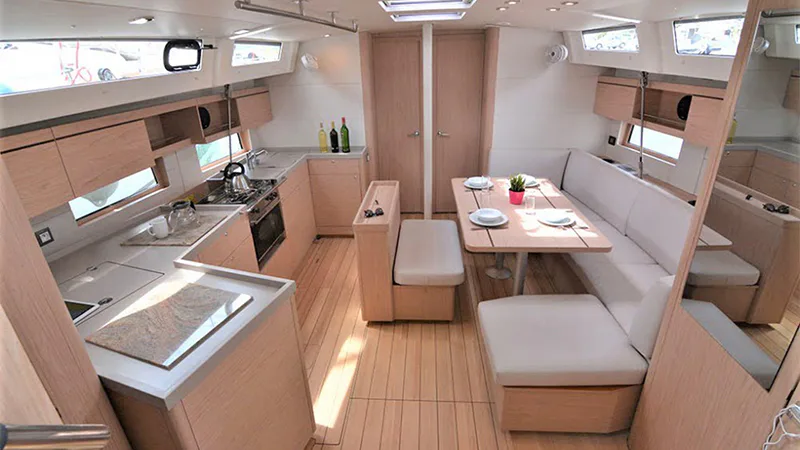OCEANIS 46.1 FRIENDSEAP photo 3