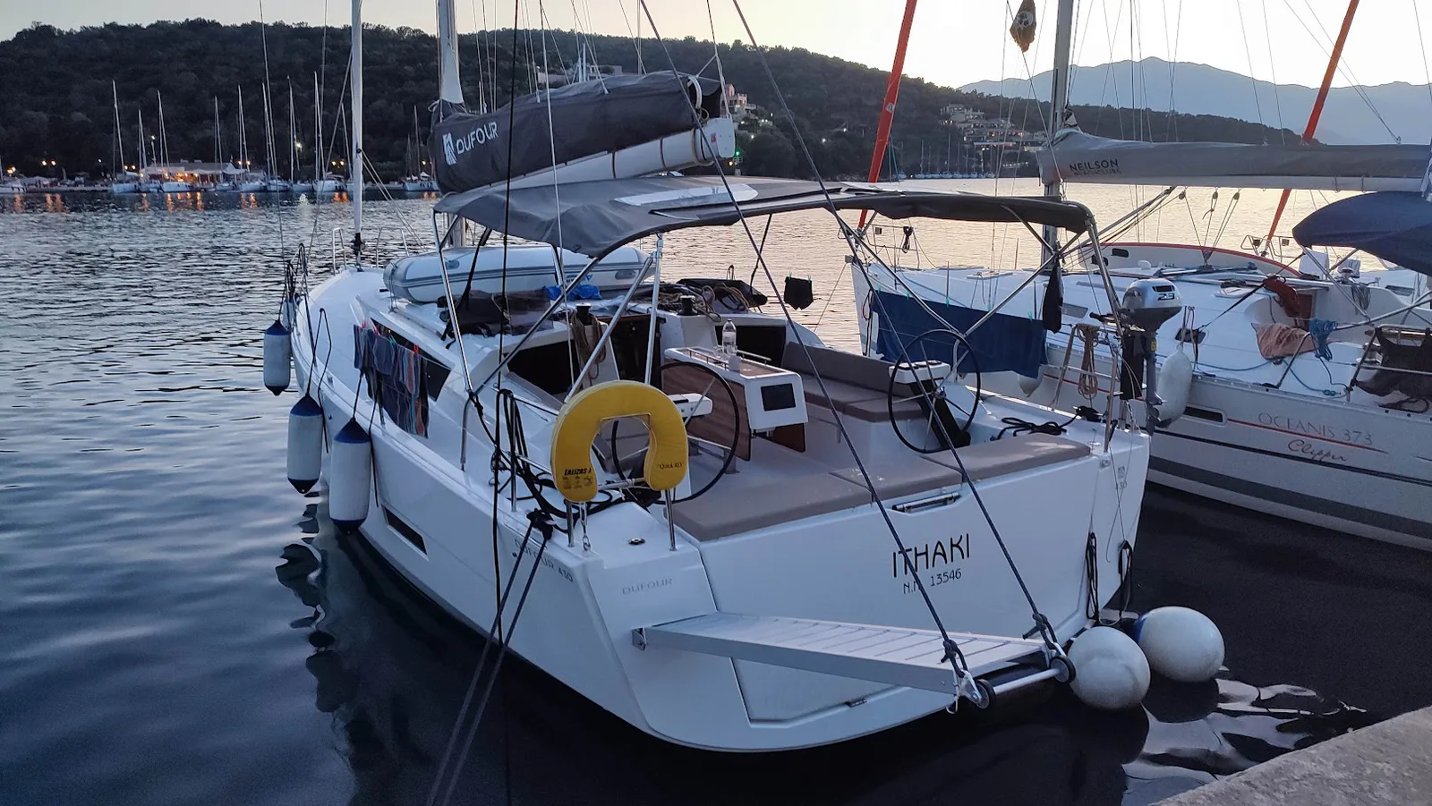DUFOUR 430 ITHAKI photo 3