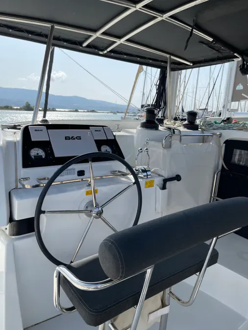 LAGOON 42 TETHYS photo 10