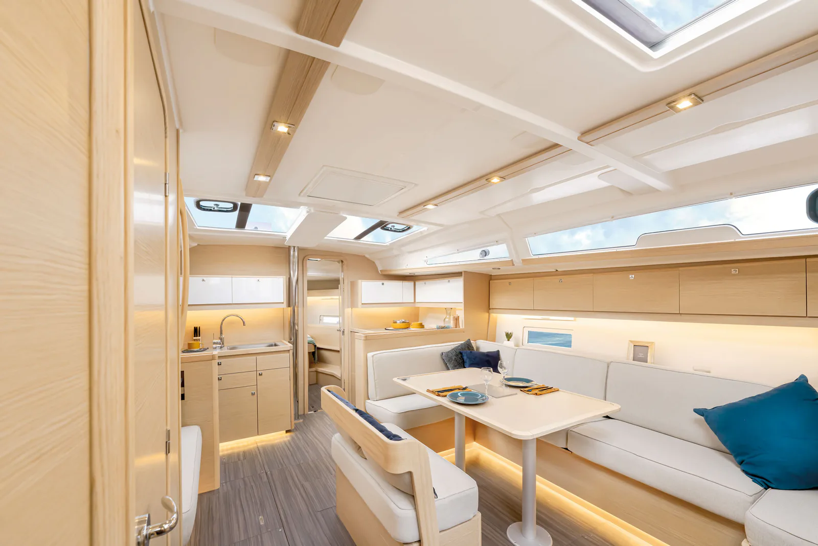 DUFOUR 430 TRINITY photo 3